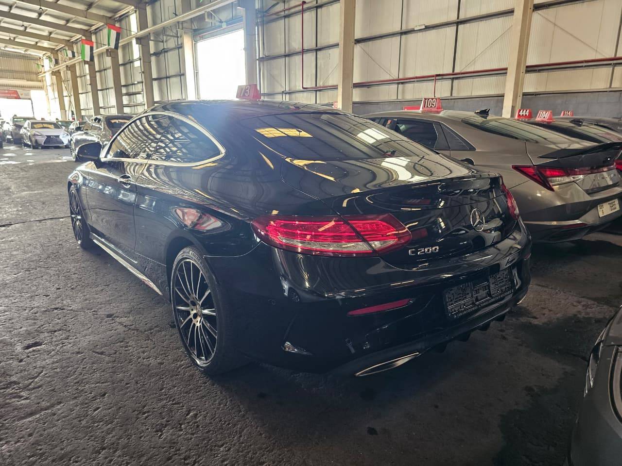 MERCEDES BENZ C200 2017 view 2