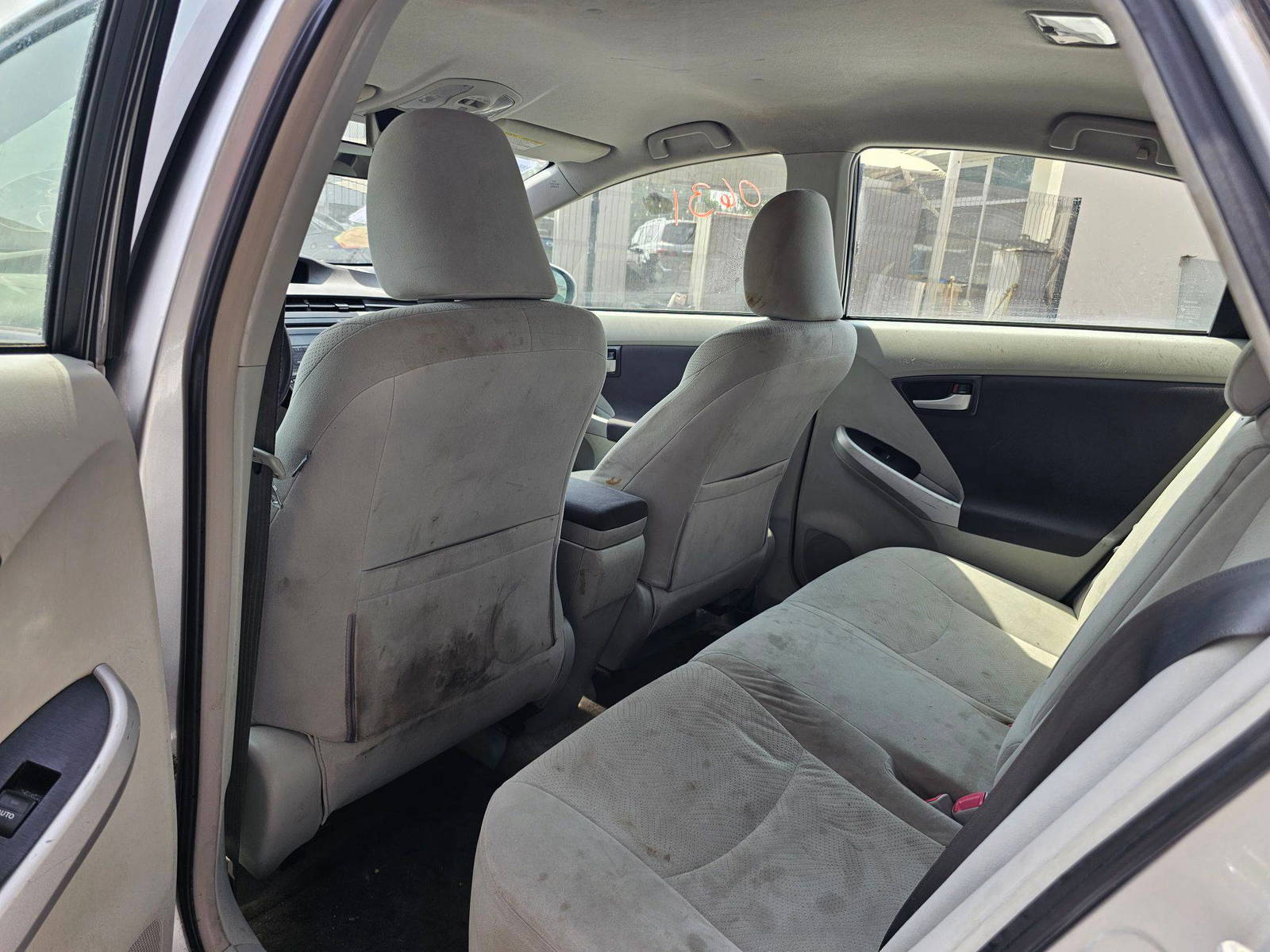 2011 TOYOTA PRIUS — 239423 Miles — Lot U8B5315319 — Souq - Marhaba Auctions Used Cars - Image 6