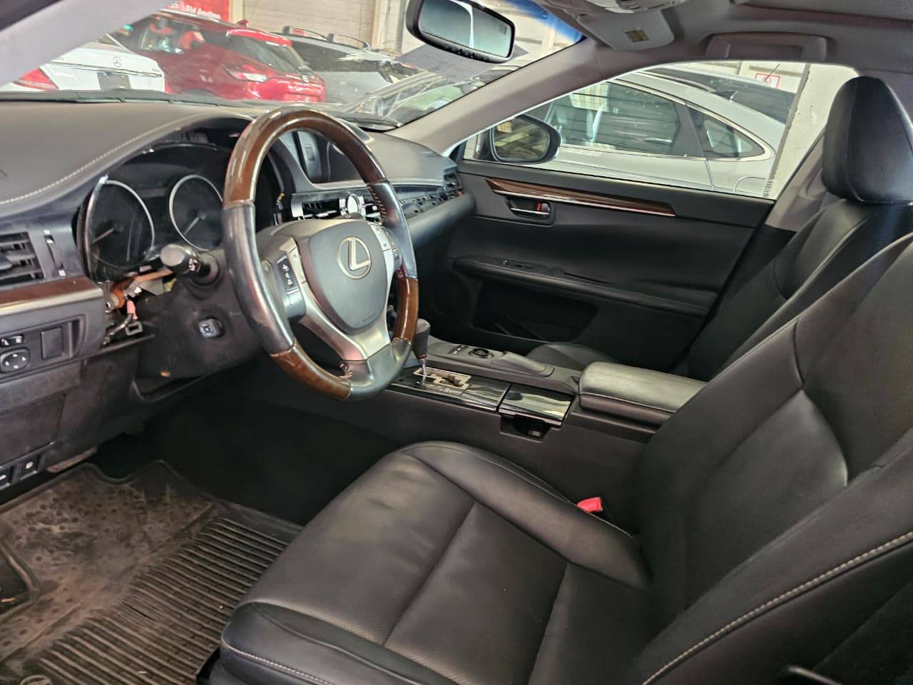 2015 LEXUS ES 350 — 151352 Miles — Lot 43888921 — Main - Marhaba Auctions Used Cars - Image 8