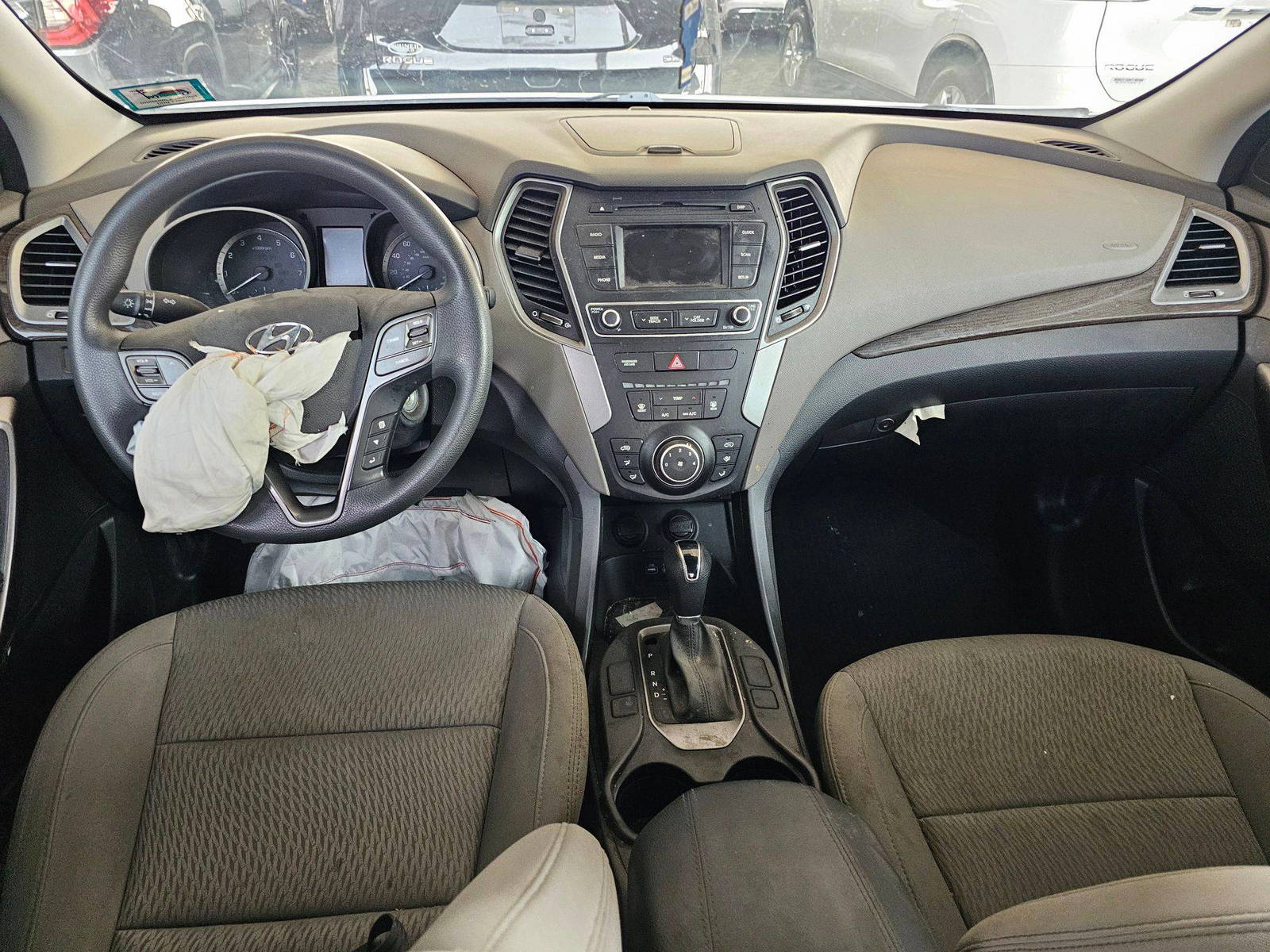 2017 HYUNDAI SANTA FE — 64350 Miles — Lot LB3HG430355 — Souq - Marhaba Auctions Used Cars - Image 8