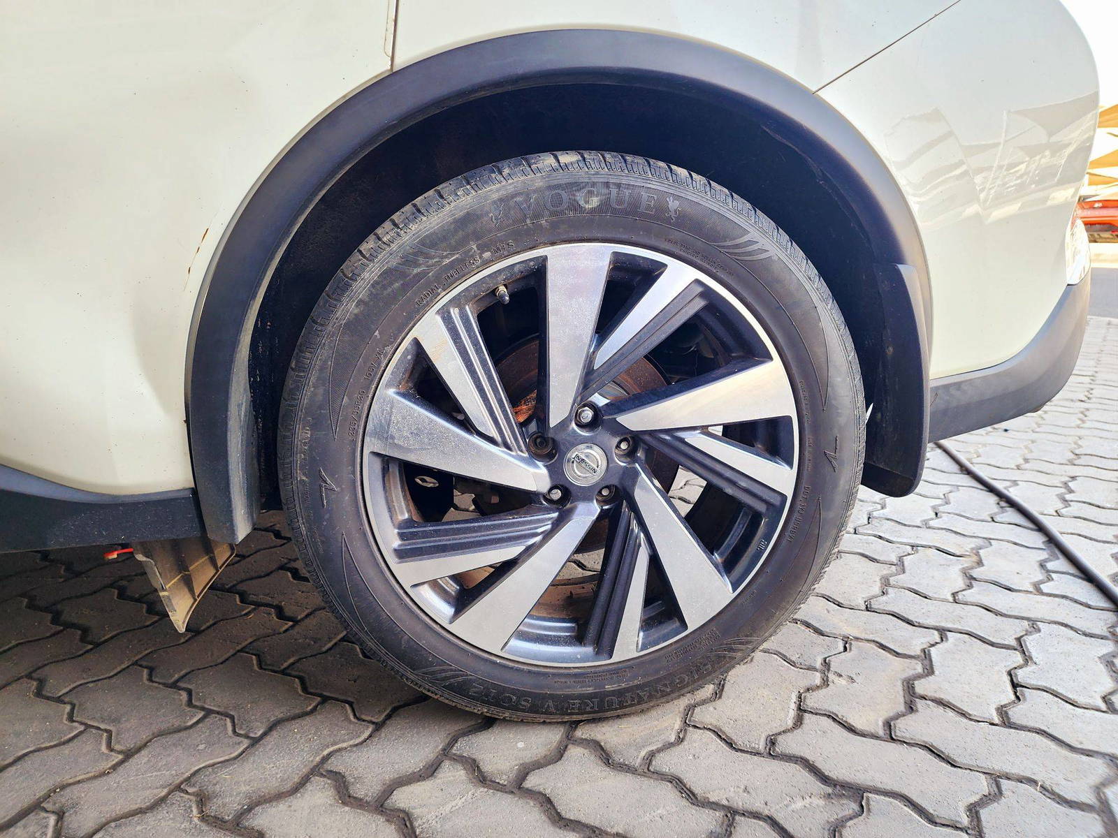 2015 NISSAN MURANO — 233835 Miles — Lot 418026 — Souq - Marhaba Auctions Used Cars - Image 11