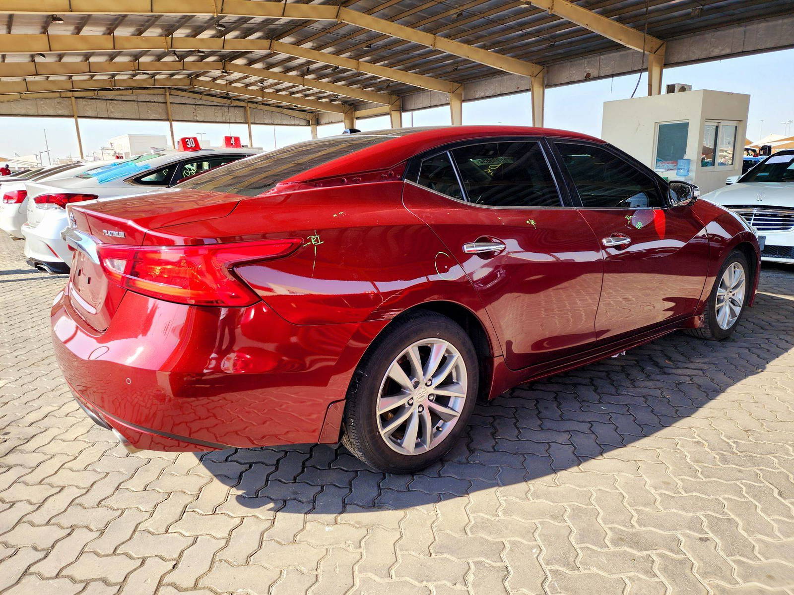 2016 NISSAN MAXIMA — 134300 Miles — Lot 2GC433348 — Souq - Marhaba Auctions Used Cars - Image 3