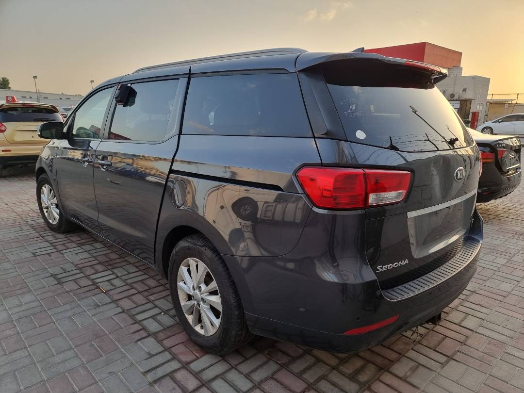 2015 KIA SEDONA — 141451 Miles — Lot 5C15F6020716 — Ind. 12 - Marhaba Auctions Used Cars - Image 4