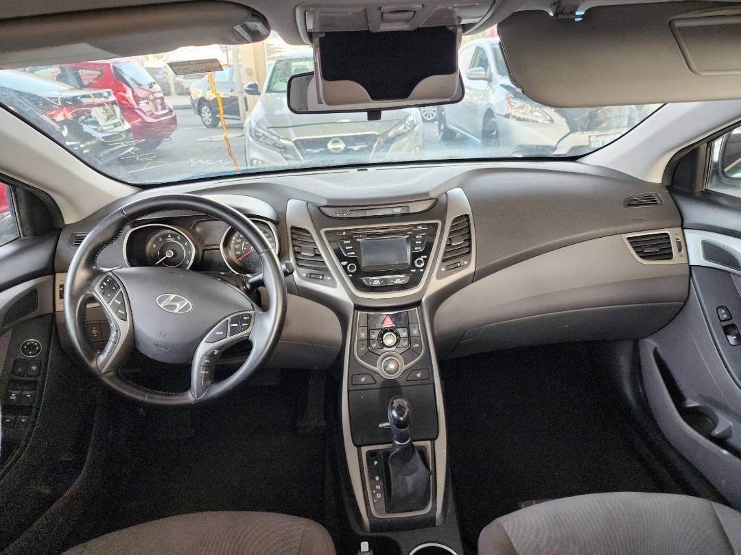 2014 HYUNDAI ELANTRA — 106786 KM — Lot 469014 — Souq - Marhaba Auctions Used Cars - Image 9