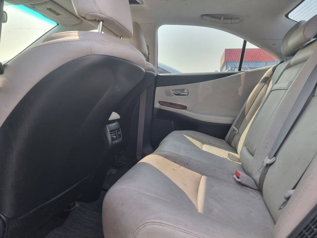 2011 LEXUS HS 250H — 219732 Miles — Lot 2043661 — Ind. 12 - Marhaba Auctions Used Cars - Image 7
