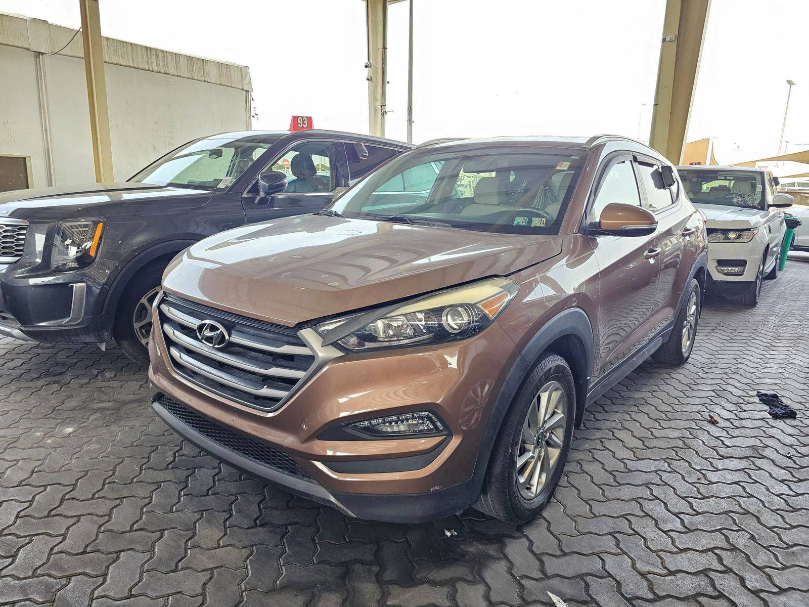 2016 HYUNDAI TUCSON — 145266 Miles — Lot 20GU029154 — Souq - Marhaba Auctions Used Cars - Image 5