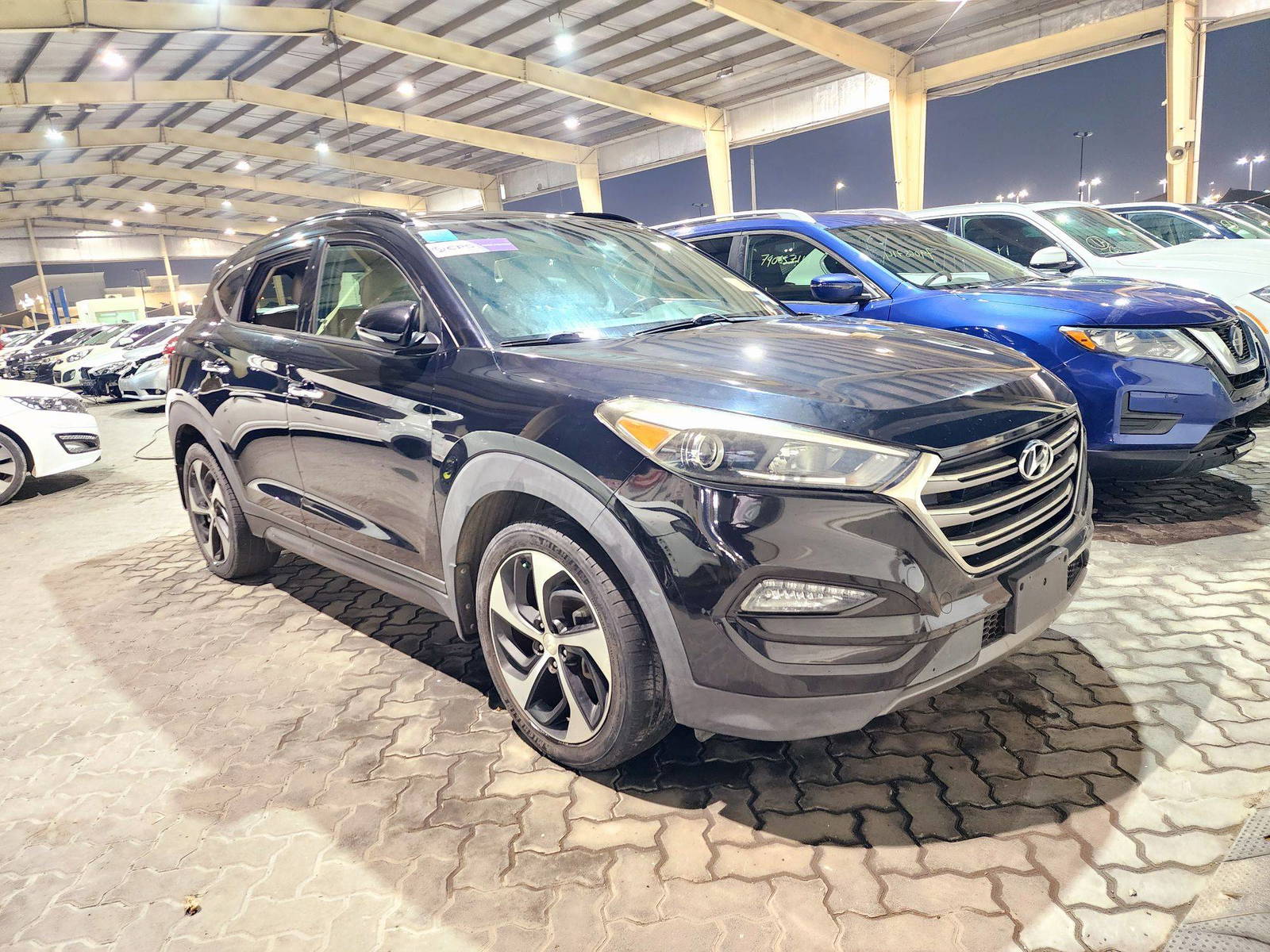 2016 HYUNDAI TUCSON — 119640 Miles — Lot 1172964 — Souq - Marhaba Auctions Used Cars - Image 4