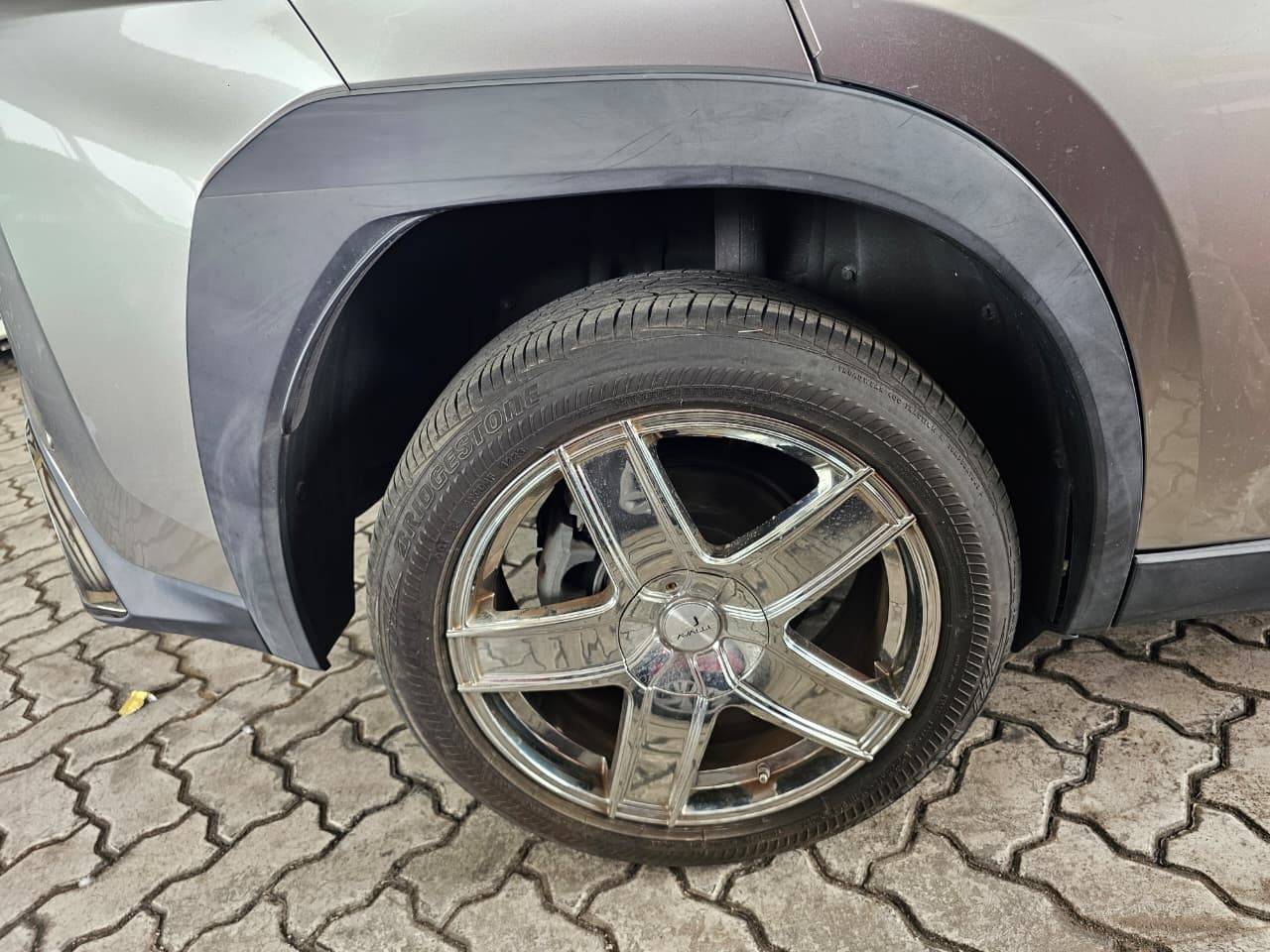 2019 LEXUS UX 200 — 73026 Miles — Lot 2000853 — Souq - Marhaba Auctions Used Cars - Image 12