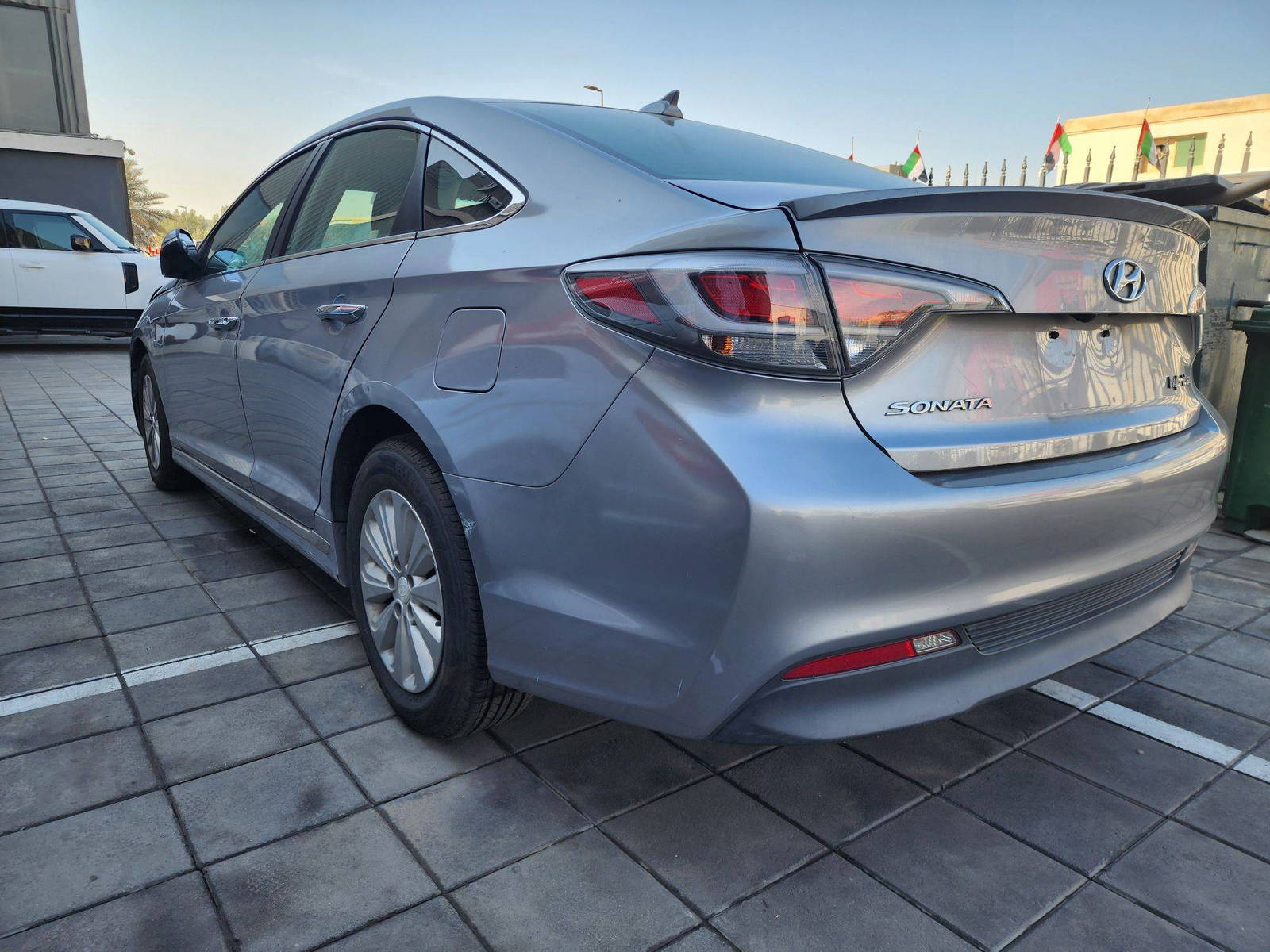 2016 HYUNDAI SONATA — 226522 Miles — Lot 67612455 — Souq - Marhaba Auctions Used Cars - Image 4