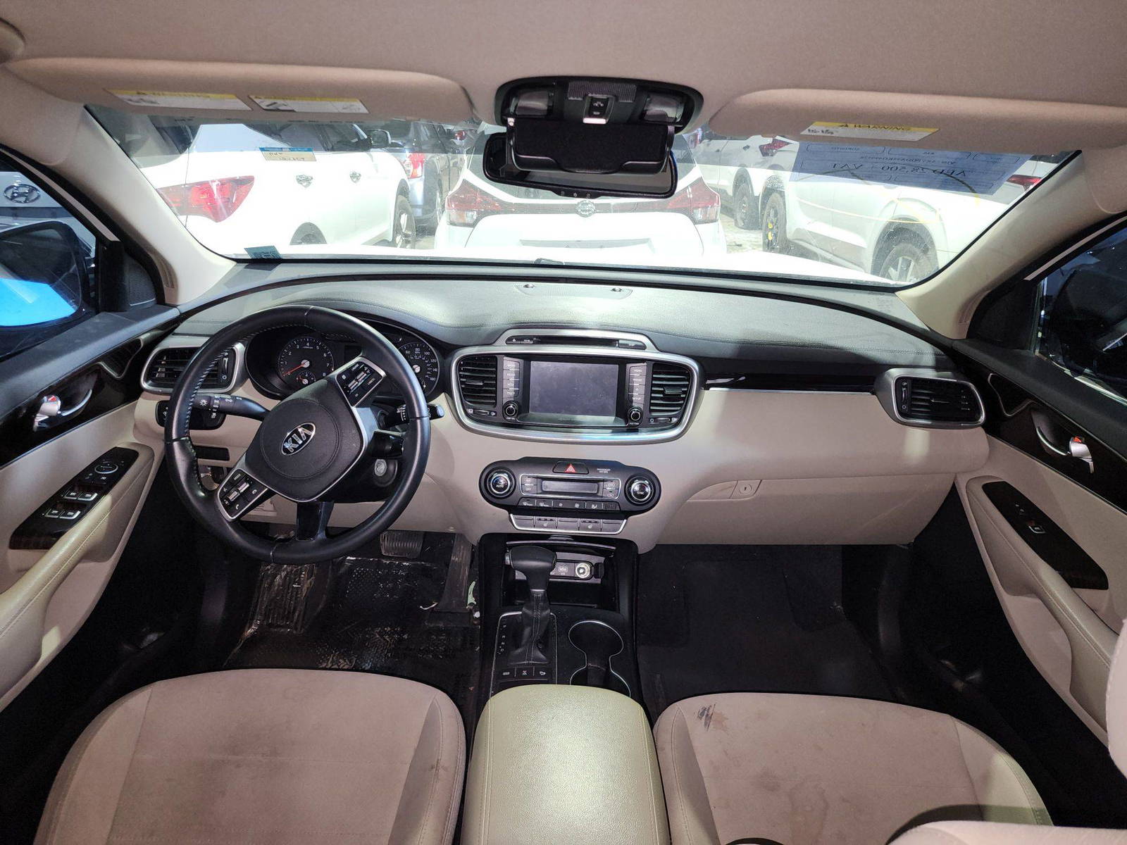 KIA SORENTO 2019 - Marhaba Auction Used Cars - Image 6