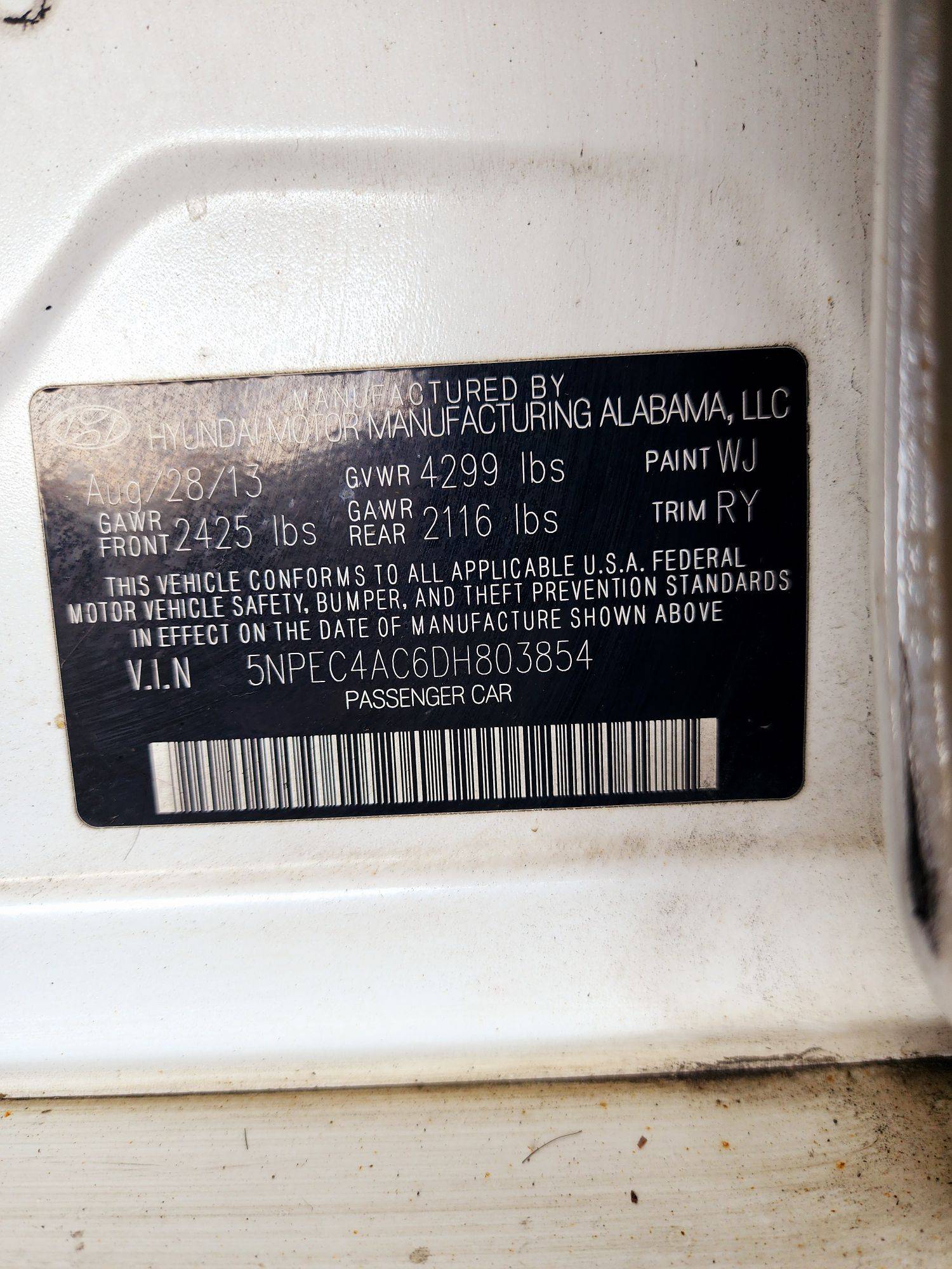 2013 HYUNDAI SONATA — 186704 Miles — Lot 6DH803854 — Souq - Marhaba Auctions Used Cars - Image 9