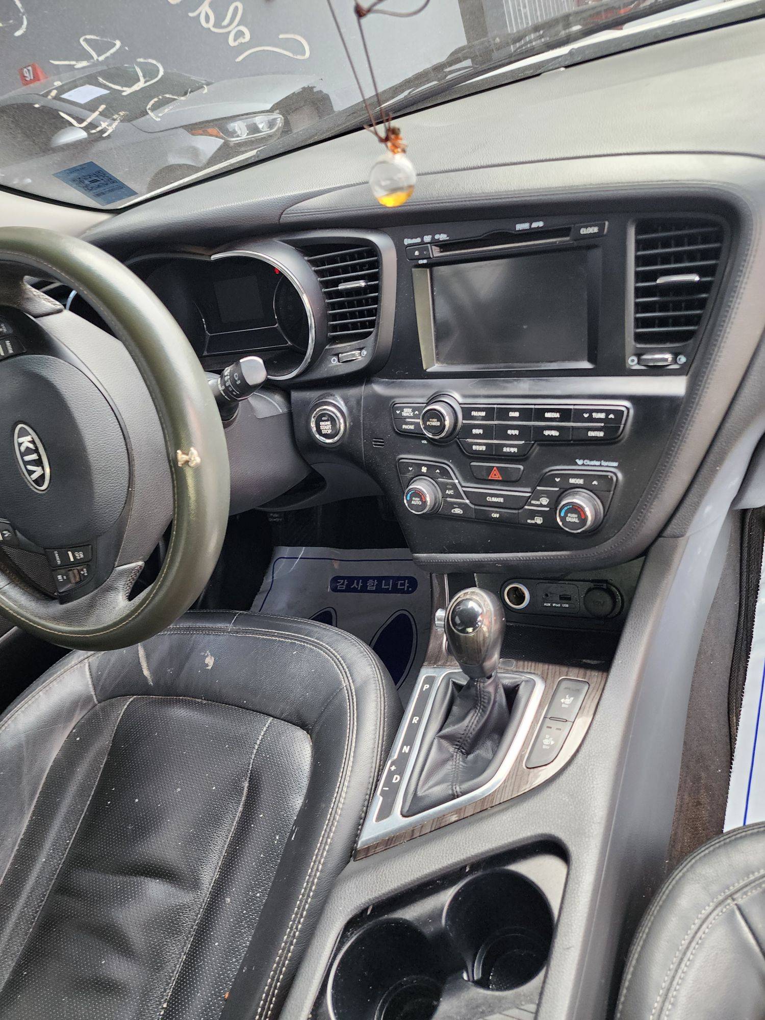 2011 KIA K5 — 77760 KM — Lot 128489 — Al Quoz - Marhaba Auctions Used Cars - Image 10