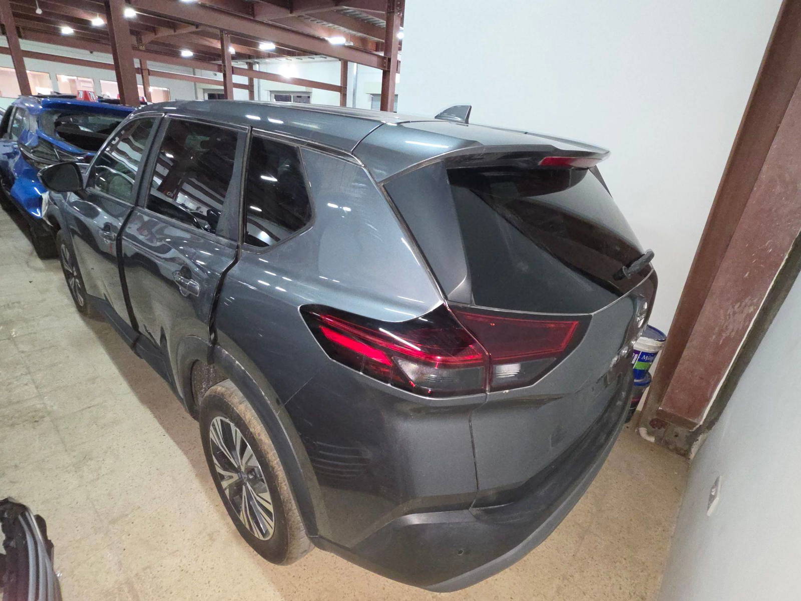 Nissan Rogue 2023 view 2