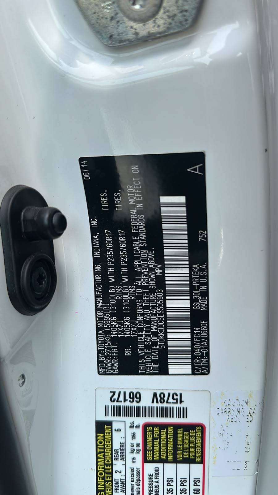 2014 TOYOTA SIENNA — 217382 Miles — Lot 5ES505903 — Souq - Marhaba Auctions Used Cars - Image 9