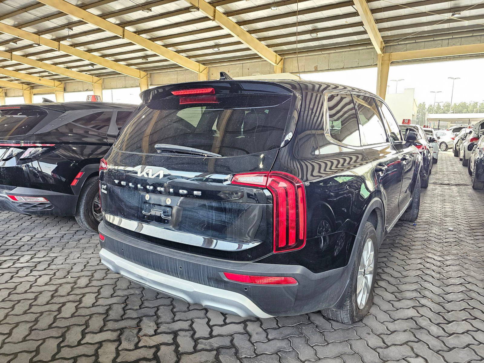 2022 KIA TELLURIDE — 71609 Miles — Lot 74253854 — Main - Marhaba Auctions Used Cars - Image 3