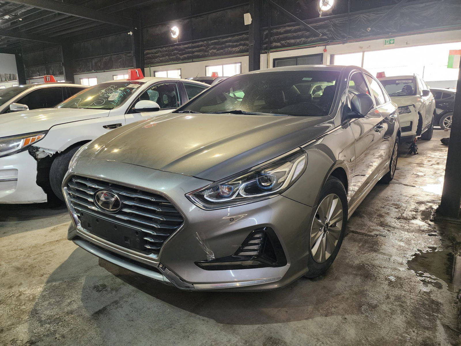 2018 HYUNDAI SONATA — 160532 KM — Lot 067993 — Al Quoz - Marhaba Auctions Used Cars - Image 4