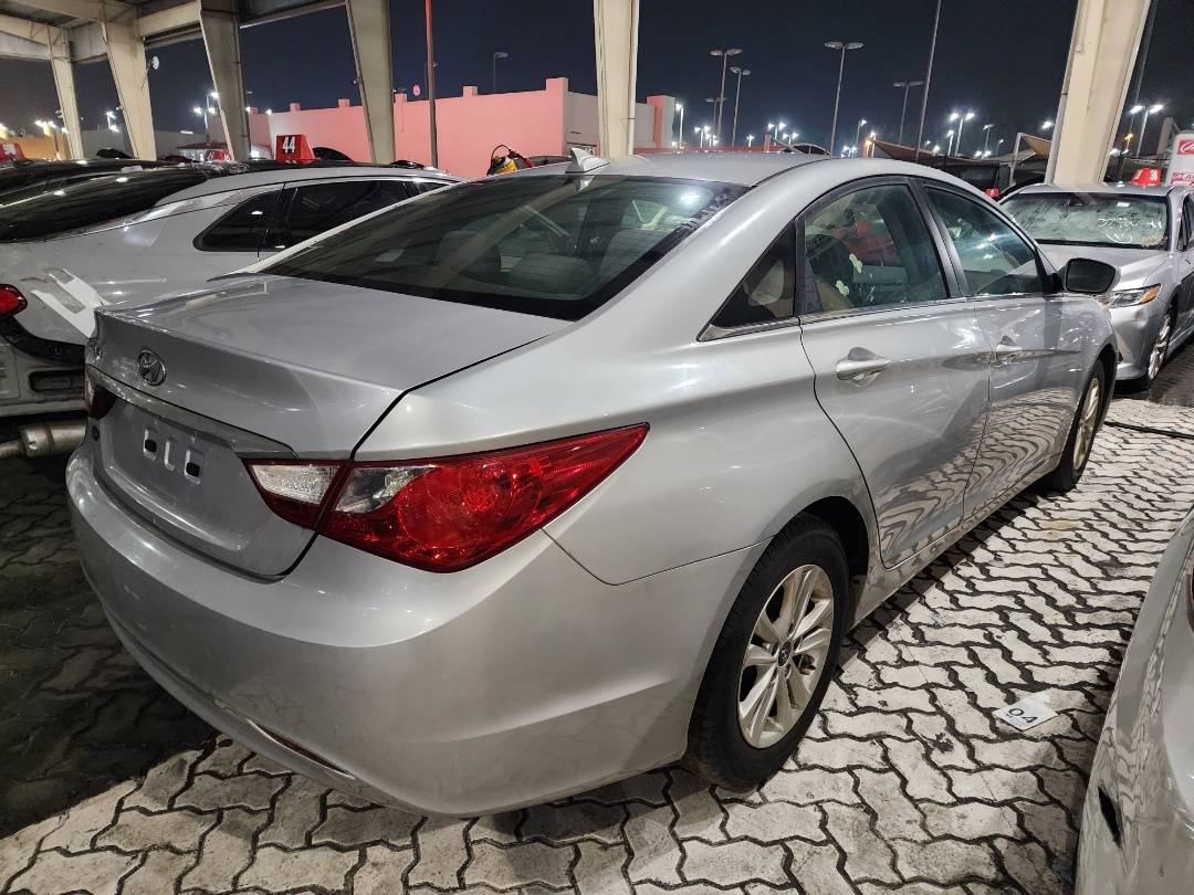 2013 HYUNDAI SONATA — 160168 Miles — Lot H729290 - Marhaba Auctions Used Cars - Image 9