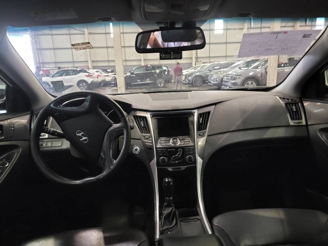 2012 HYUNDAI SONATA — 258173 KM — Lot 041037 — Main - Marhaba Auctions Used Cars - Image 8