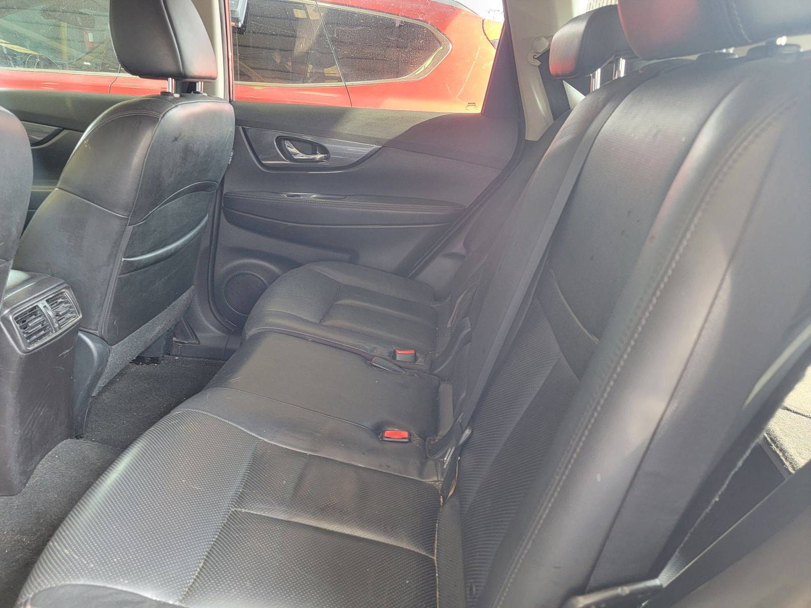 NISSAN ROGUE 2015 - Marhaba Auction Used Cars - Image 11