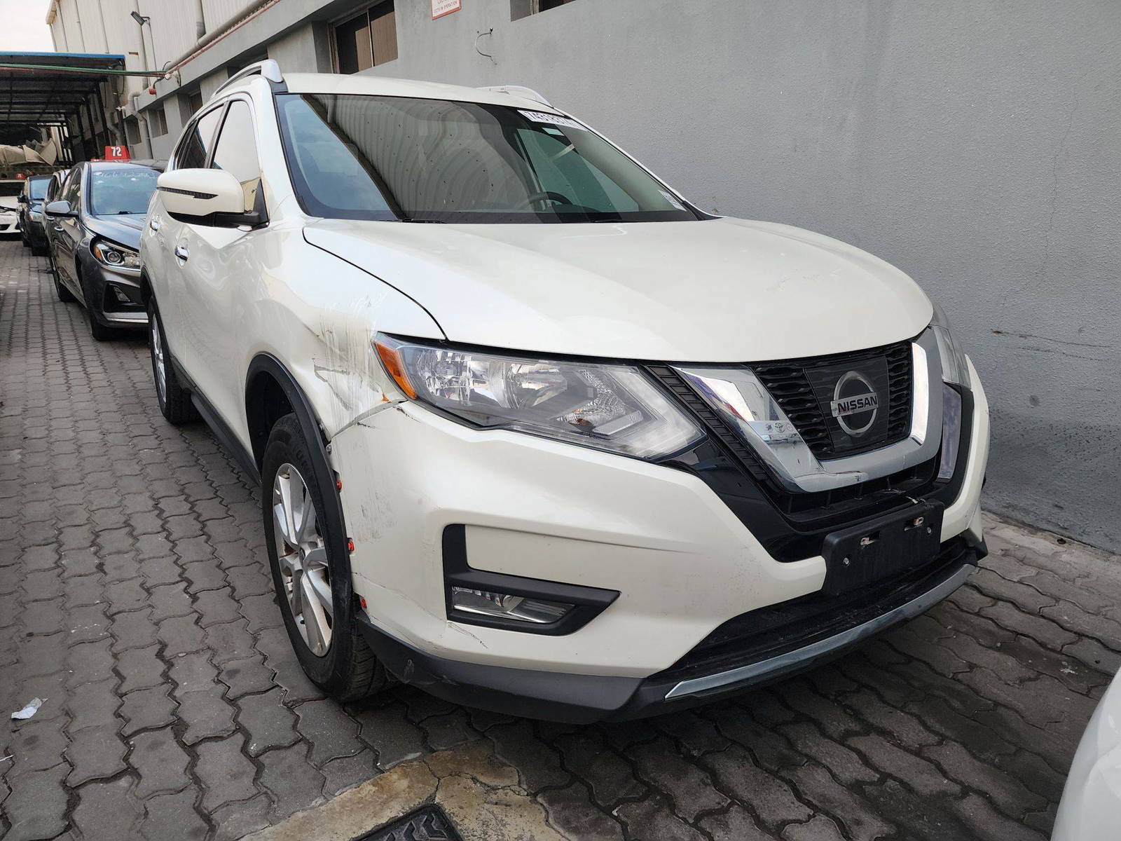 2017 NISSAN ROGUE — 131094 KM — Lot 74318374 — Main - Marhaba Auctions Used Cars - Image 5