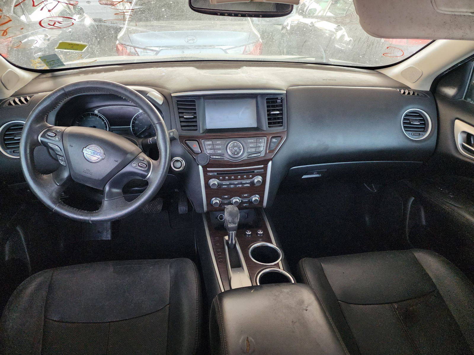 2013 NISSAN PATHFINDER — 171774 Miles — Lot N5DC612187 — Souq - Marhaba Auctions Used Cars - Image 7