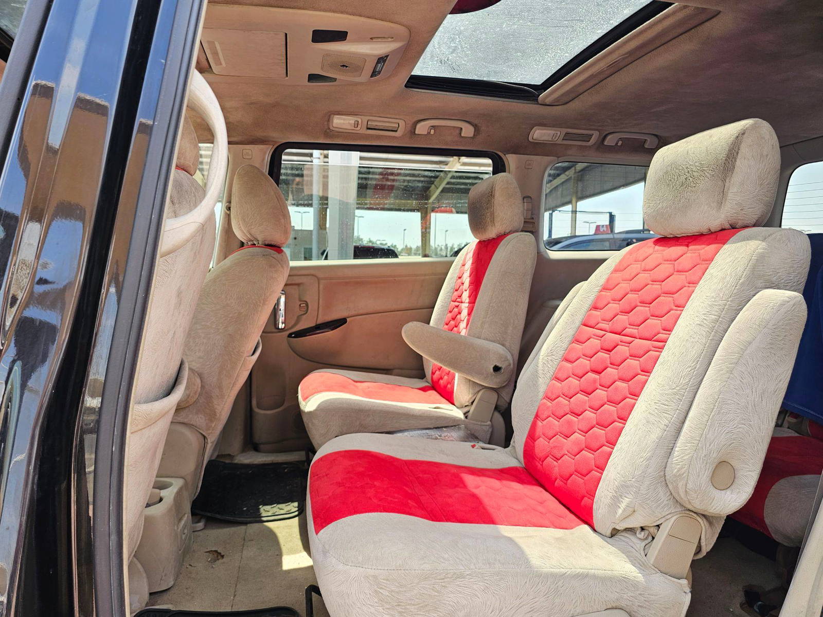 2012 NISSAN QUEST — 208923 Miles — Lot 9030286 — Souq - Marhaba Auctions Used Cars - Image 6
