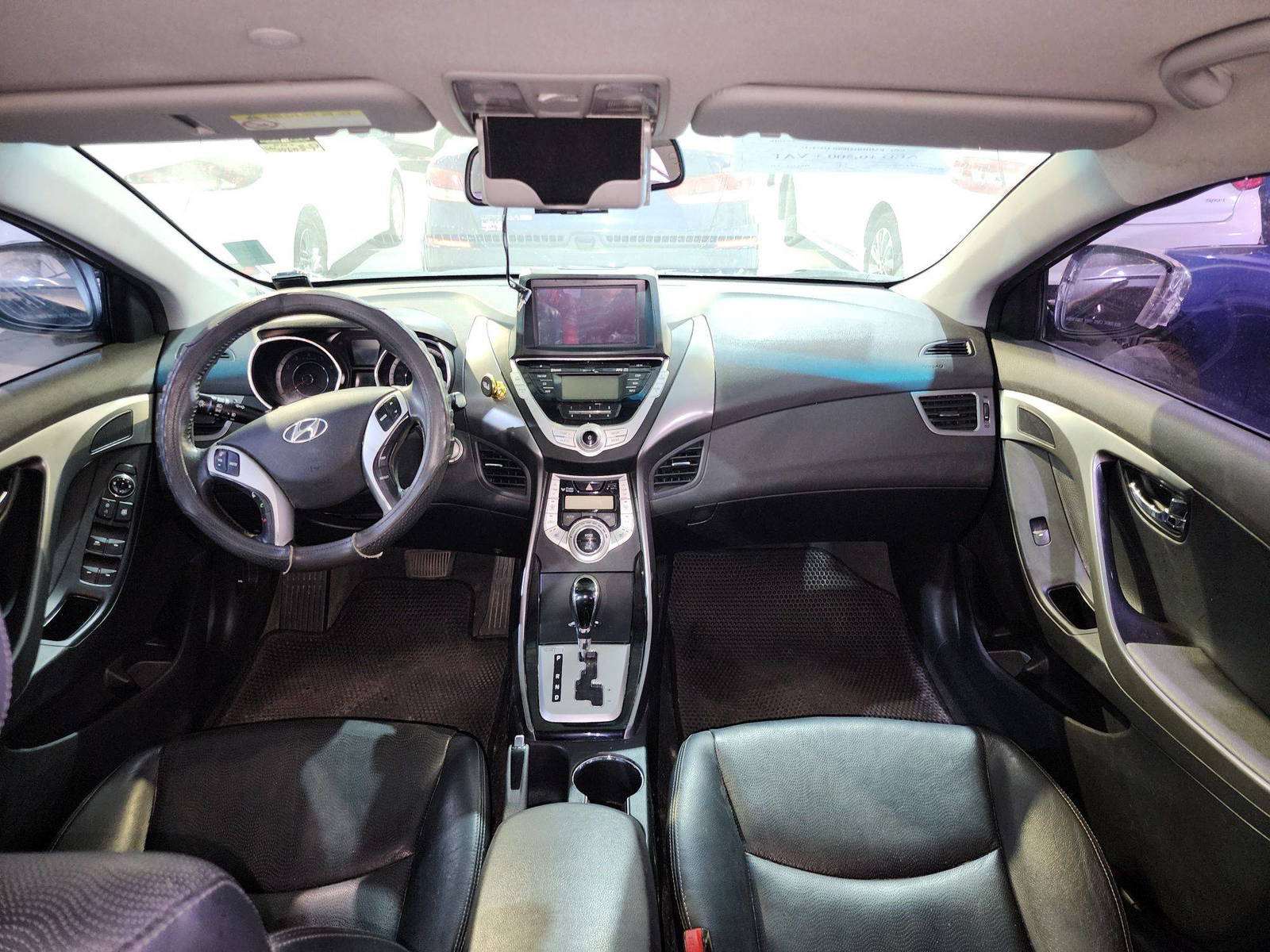 2012 HYUNDAI AVANTE — 156827 KM — Lot 354535 — Al Quoz - Marhaba Auctions Used Cars - Image 8