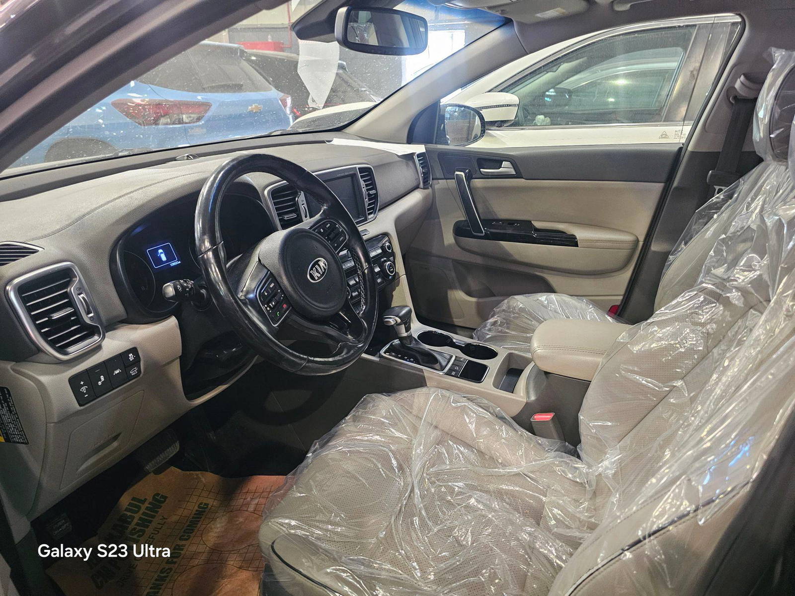 2018 KIA SPORTAGE — 108619 Miles — Lot 0J7400109 — Main - Marhaba Auctions Used Cars - Image 8