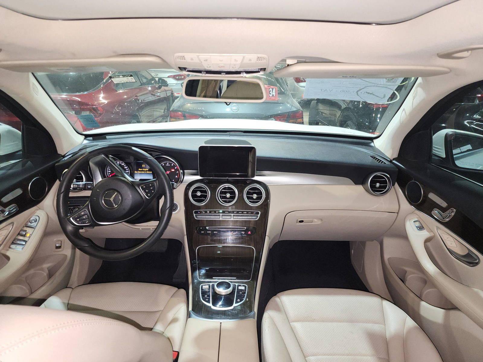 2018 MERCEDES BENZ GLC-300 — 102641 Miles — Lot 109525 — Al Quoz - Marhaba Auctions Used Cars - Image 8