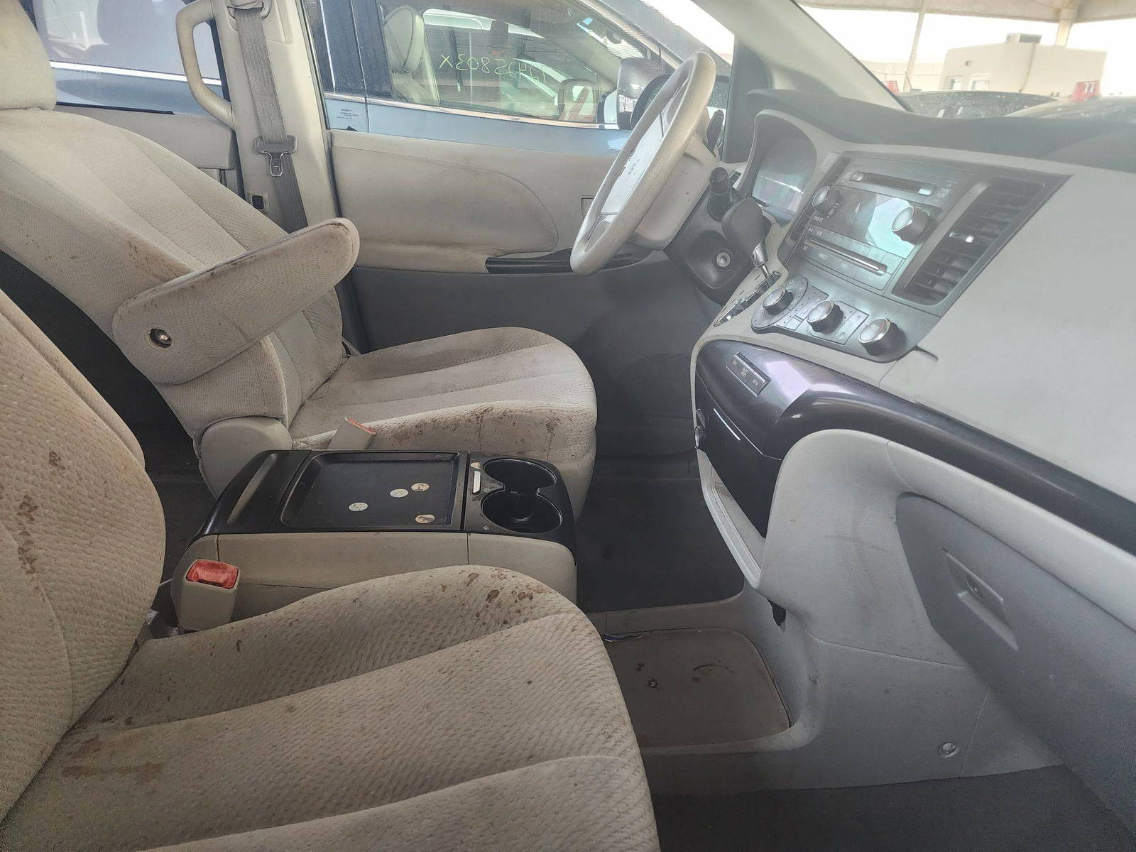 2011 TOYOTA SIENNA — 187832 Miles — Lot 67617913 - Marhaba Auctions Used Cars - Image 9