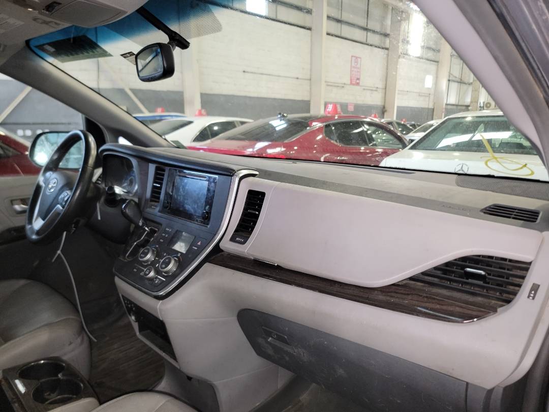 2015 TOYOTA SIENNA — 189436 Miles — Lot 43082254 - Marhaba Auctions Used Cars - Image 5