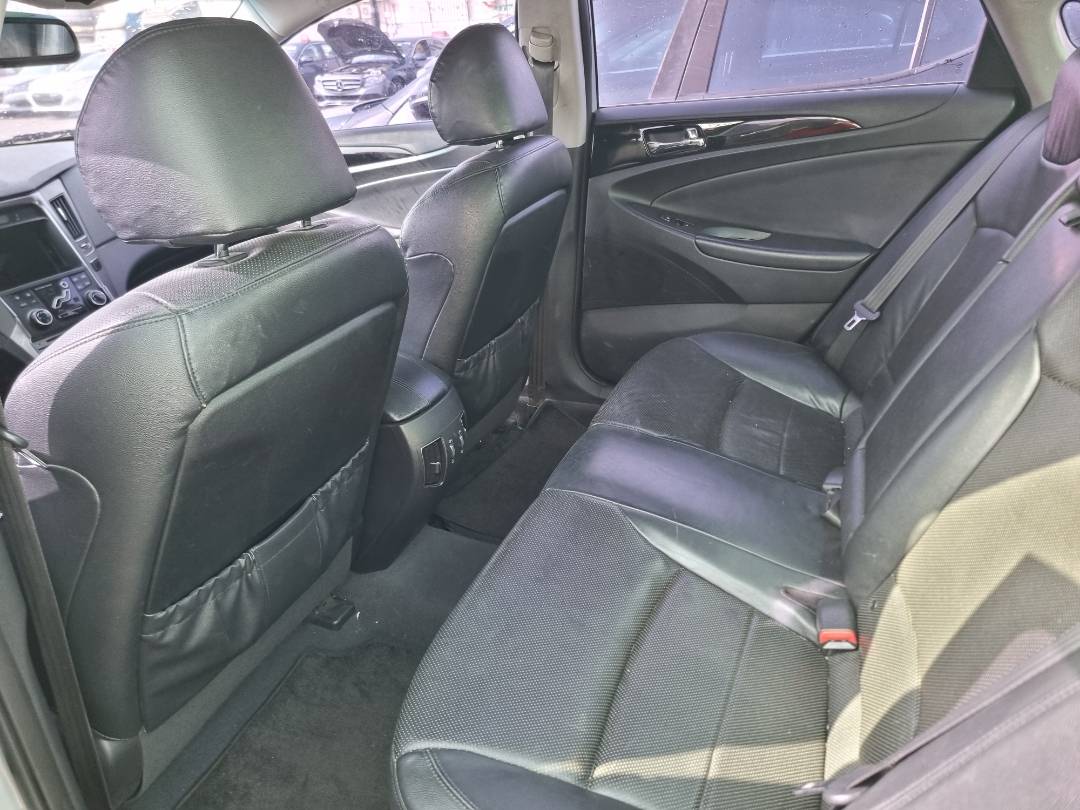 HYUNDAI SONATA 2011 - Marhaba Auction Used Cars - Image 7