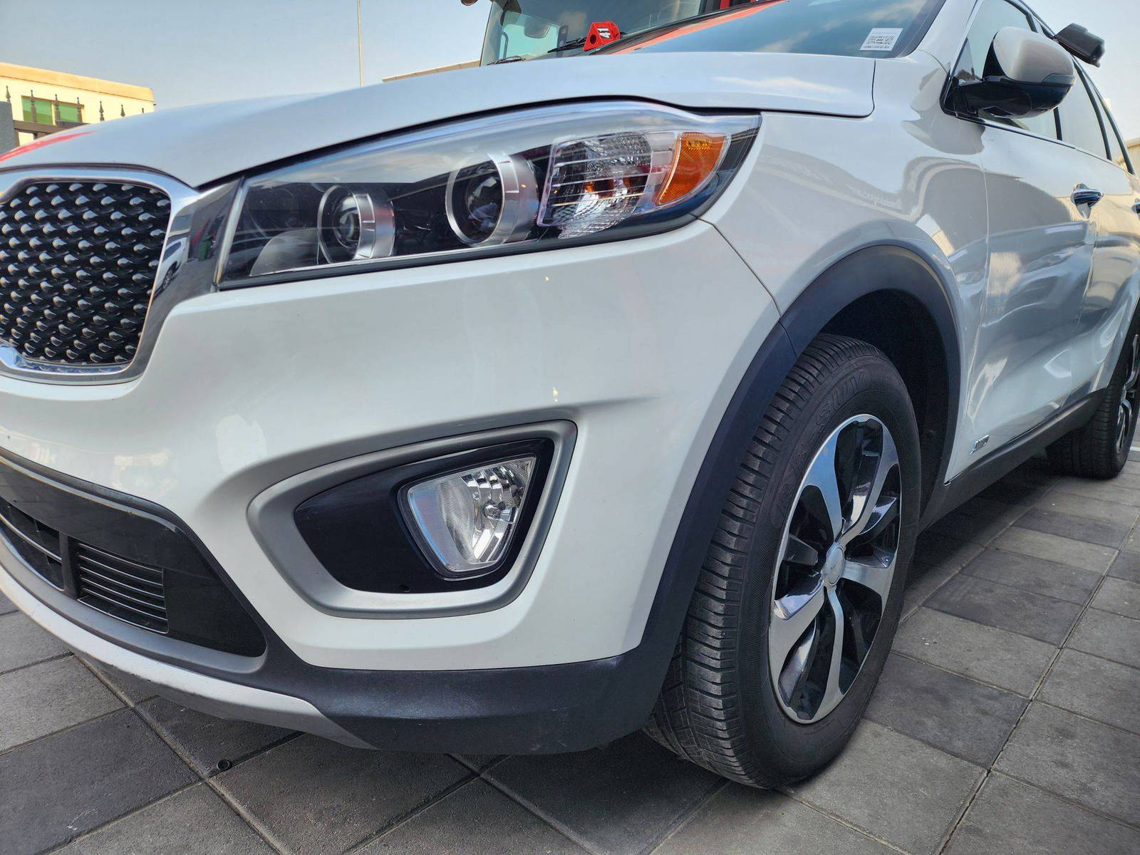 2018 KIA SORENTO — 91030 Miles — Lot 5XJG380744 — Souq - Marhaba Auctions Used Cars - Image 13
