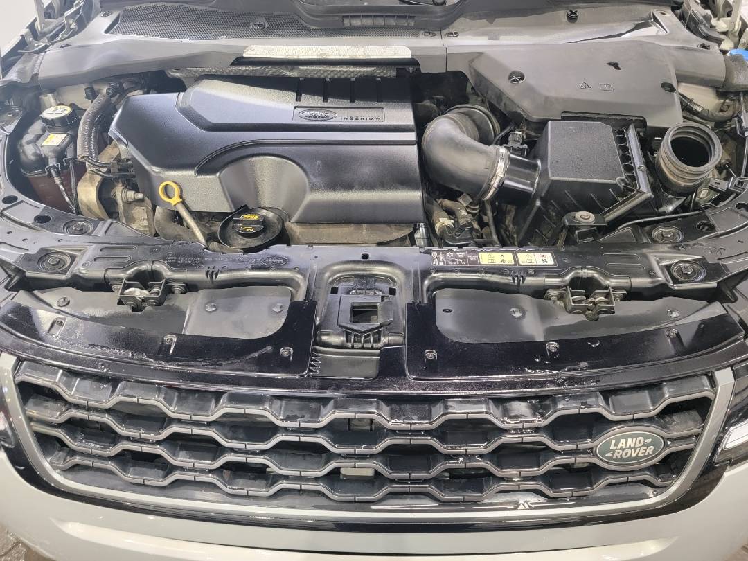 2020 LAND ROVER RANGE ROVER EVOQUE — 70743 KM — Lot H032649 — Main - Marhaba Auctions Used Cars - Image 12