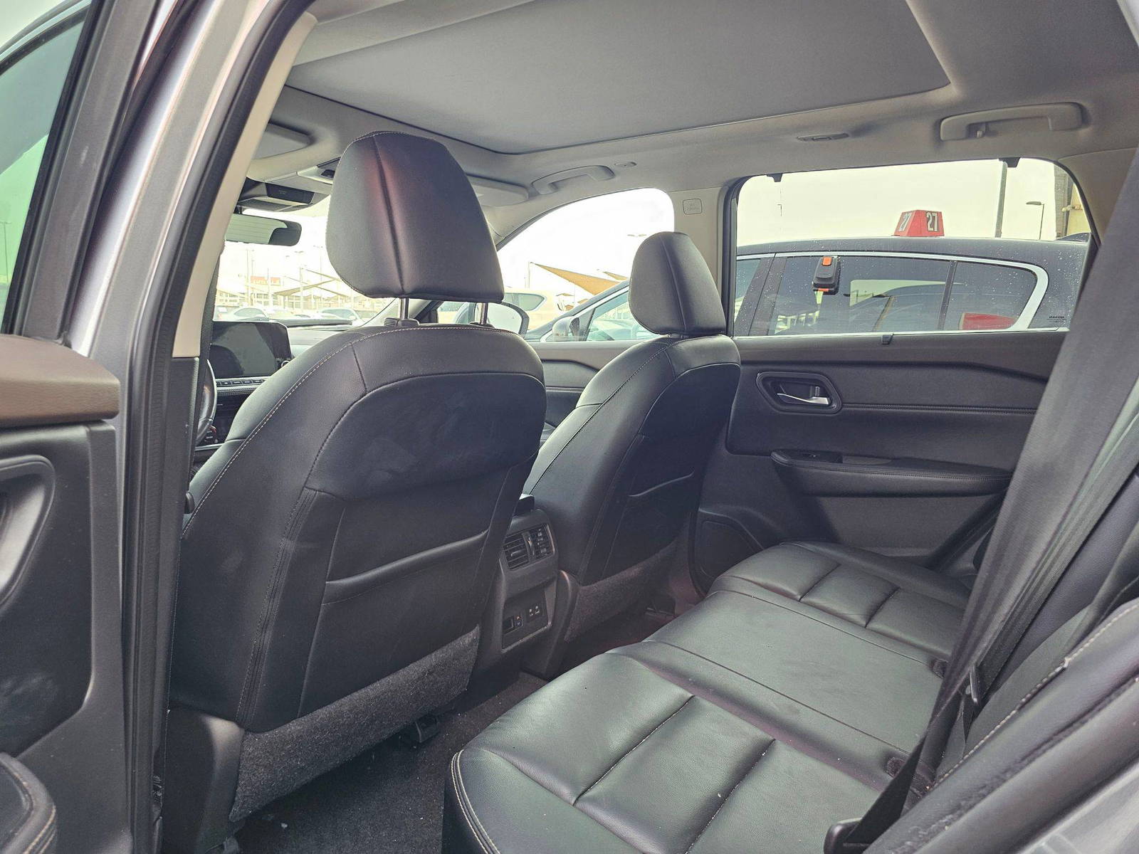 2022 NISSAN ROGUE — 74102 KM — Lot CB9NC720753 — Souq - Marhaba Auctions Used Cars - Image 6