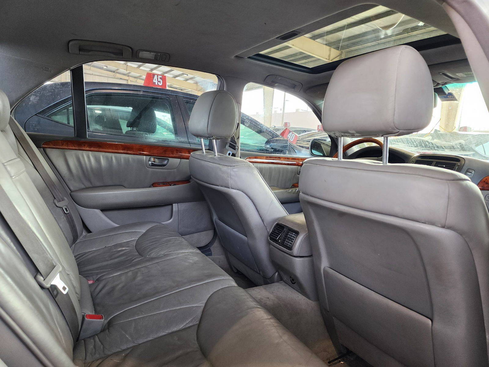 2002 LEXUS LS 430 — 227965 Miles — Lot 37898716 — Souq - Marhaba Auctions Used Cars - Image 4