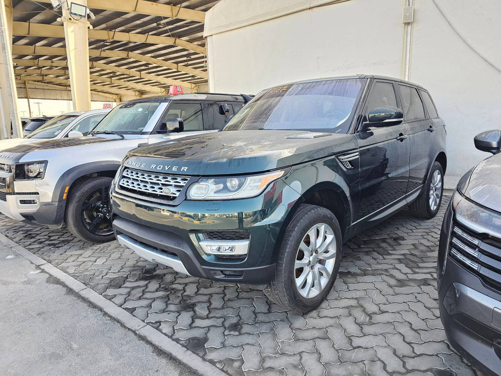 LAND ROVER RANGE ROVER SPORT 2017 - Marhaba Auction Used Cars - Image 3