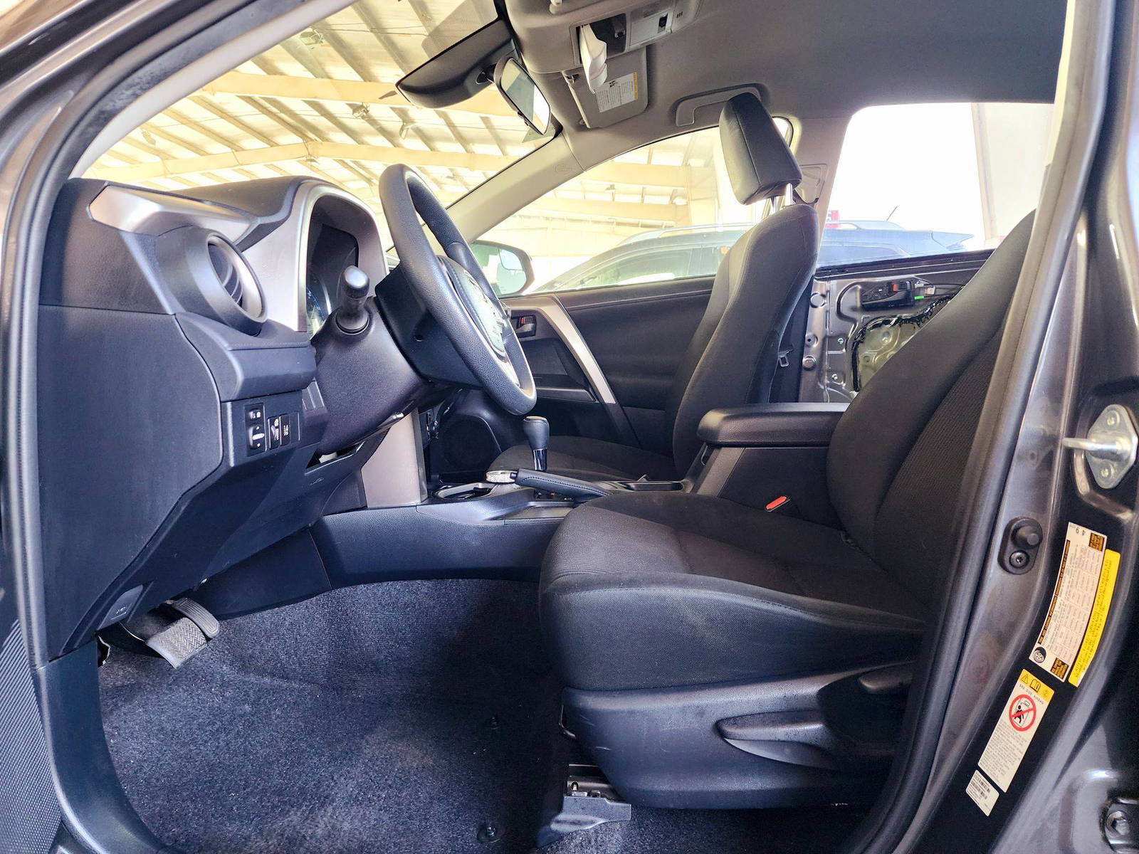 2018 TOYOTA RAV4 — 92034 Miles — Lot 39616454 — Souq - Marhaba Auctions Used Cars - Image 8