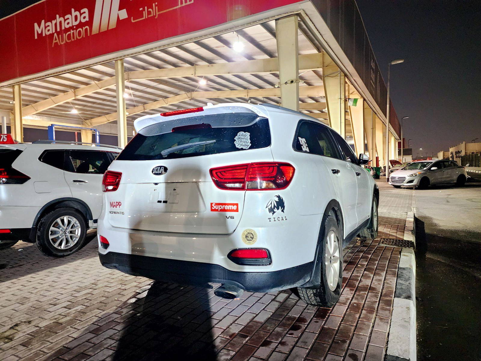 2019 KIA SORENTO — 193901 KM — Lot 12115630 — Souq - Marhaba Auctions Used Cars - Image 4