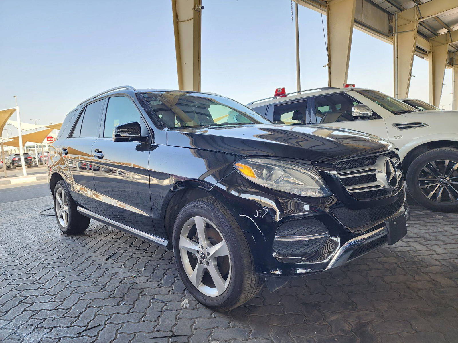 2018 MERCEDES BENZ GLE 350 — 46618 Miles — Lot 39828985 — Souq - Marhaba Auctions Used Cars - Image 4