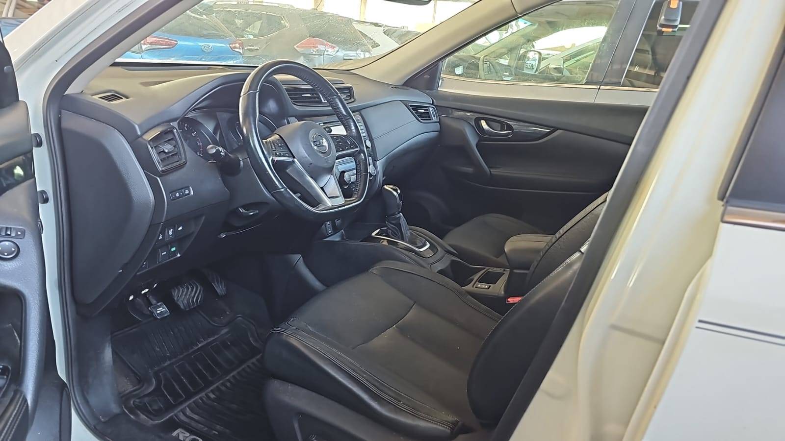 2017 NISSAN ROGUE — 102200 Miles — Lot 6HW154074 — Souq - Marhaba Auctions Used Cars - Image 7