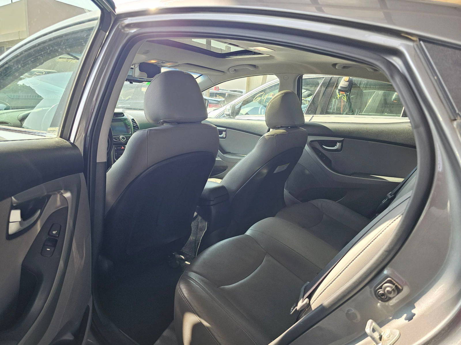 2014 HYUNDAI ELANTRA — 142152 Miles — Lot 349318 — Souq - Marhaba Auctions Used Cars - Image 6