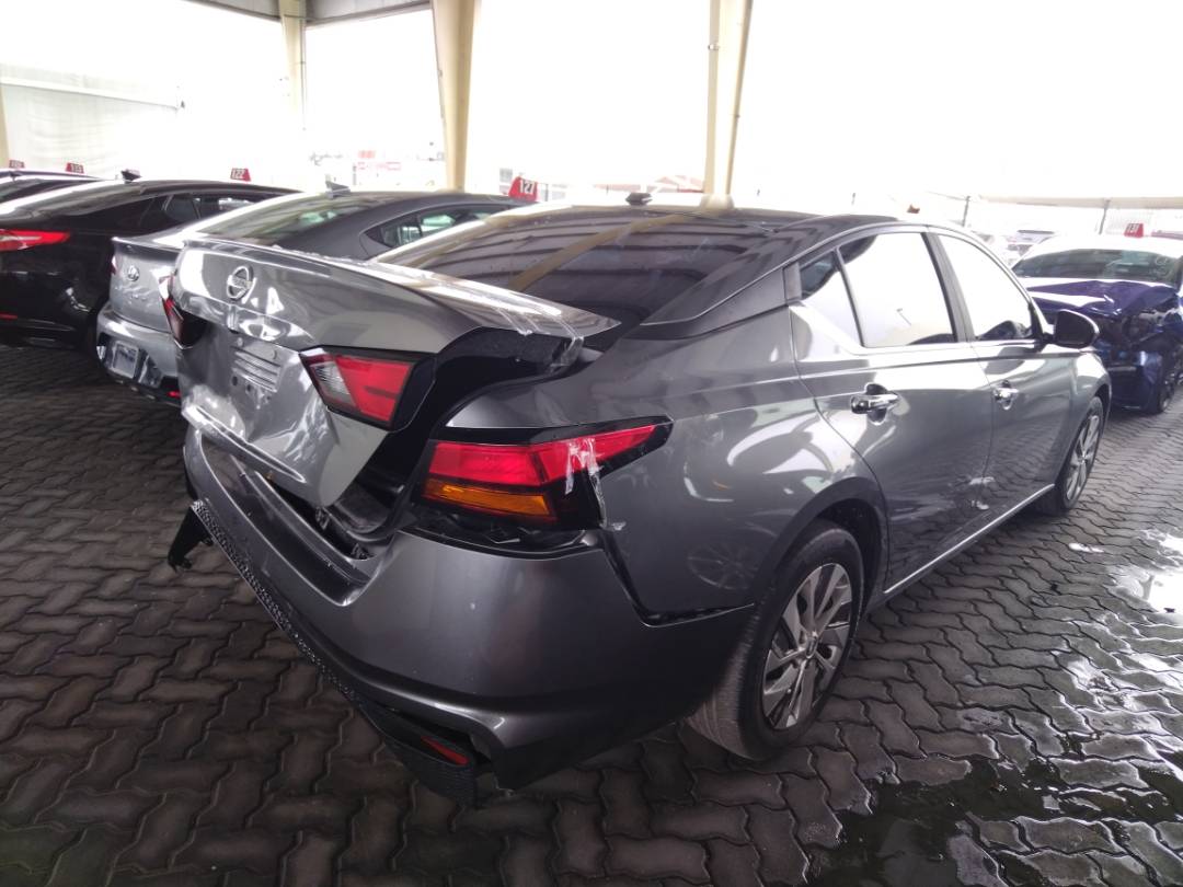 2019 NISSAN ALTIMA — 100406 Miles — Lot C138311 — Main - Marhaba Auctions Used Cars - Image 5