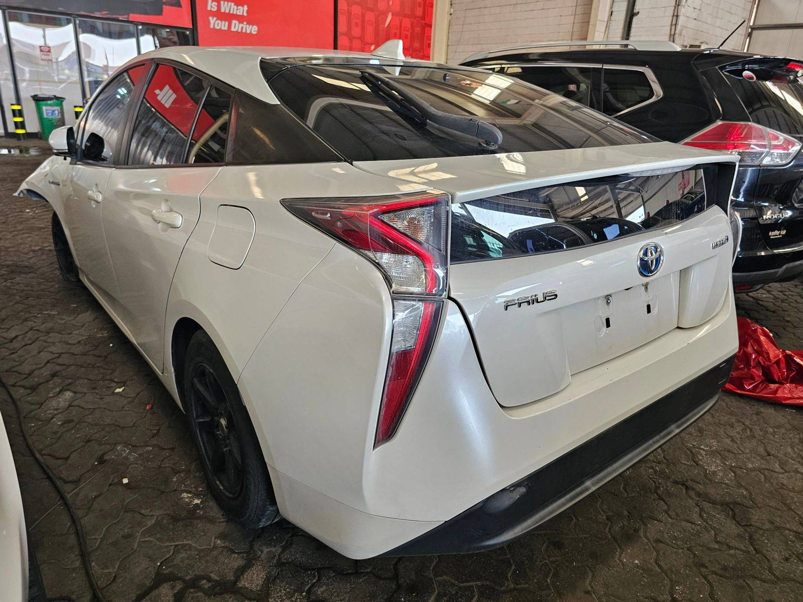 TOYOTA PRIUS 2016 - Marhaba Auction Used Cars - Image 6