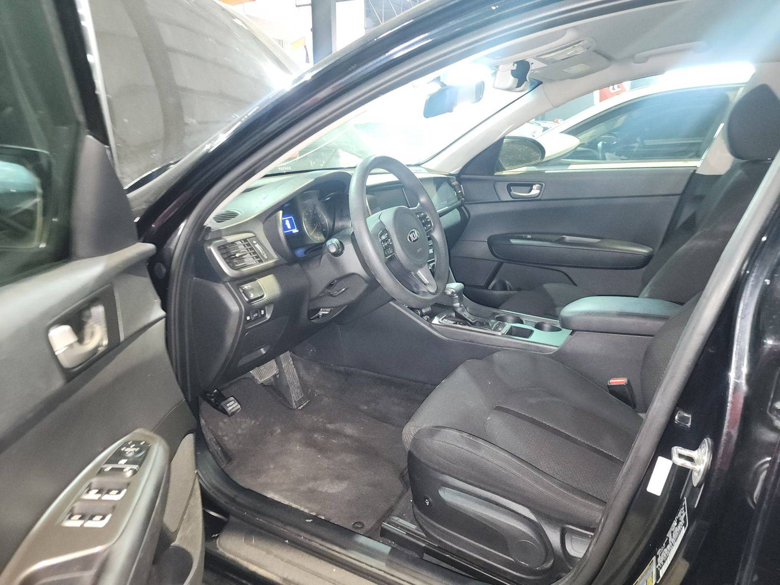 2018 KIA OPTIMA — 85669 Miles — Lot 55527605 — Al Quoz - Marhaba Auctions Used Cars - Image 9