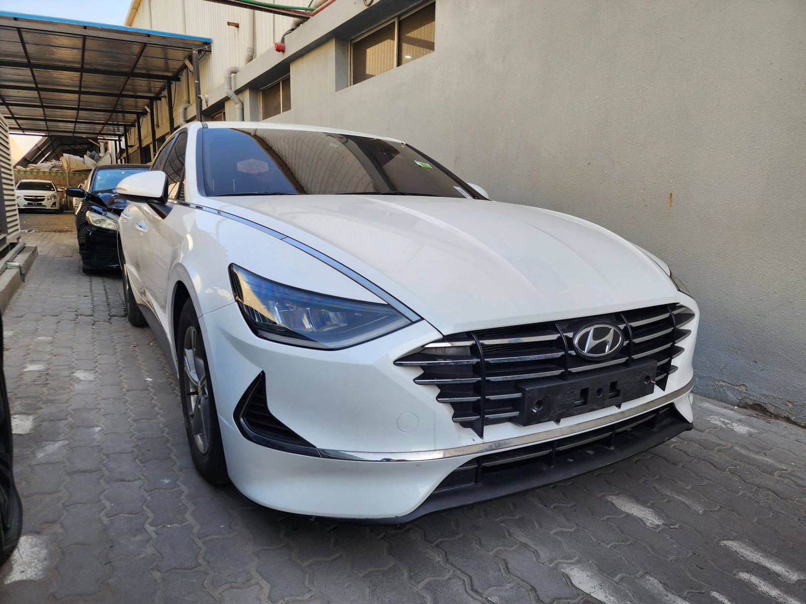 2020 HYUNDAI SONATA — 175705 KM — Lot 013199 — UMM RAMOOL - Marhaba Auctions Used Cars - Image 3