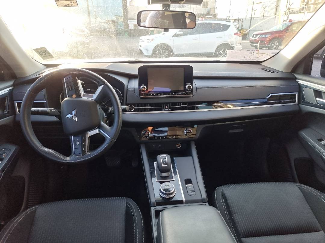 2022 MITSUBISHI OUTLANDER — 36771 Miles — Lot 125487 — Main - Marhaba Auctions Used Cars - Image 7