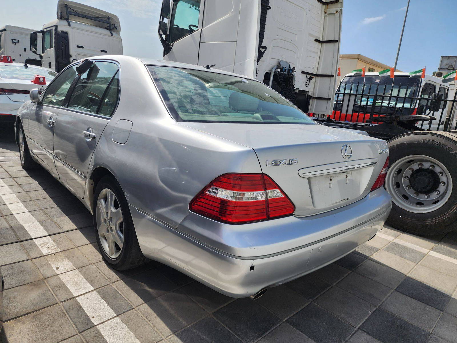 2004 LEXUS LS 430 — 141874 Miles — Lot 2105487 — Souq - Marhaba Auctions Used Cars - Image 6