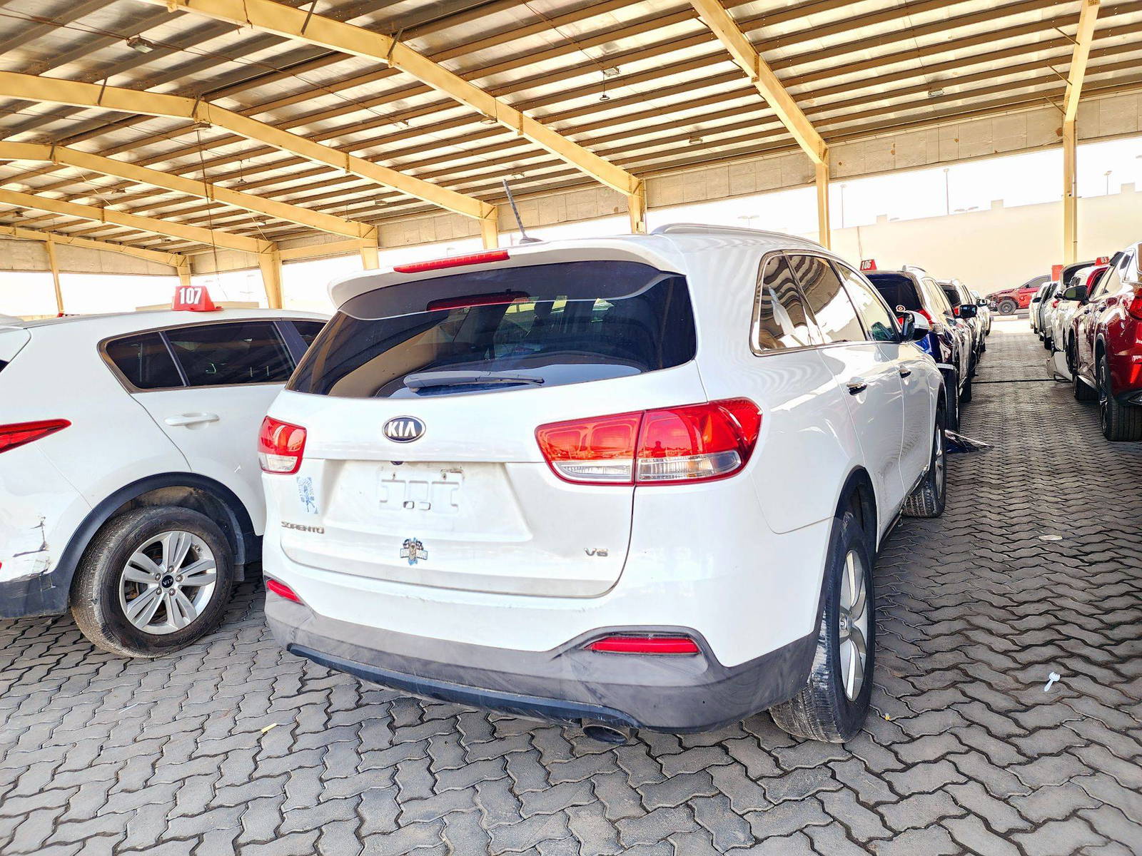 2017 KIA SORENTO — 166541 Miles — Lot G195490 — Souq - Marhaba Auctions Used Cars - Image 3
