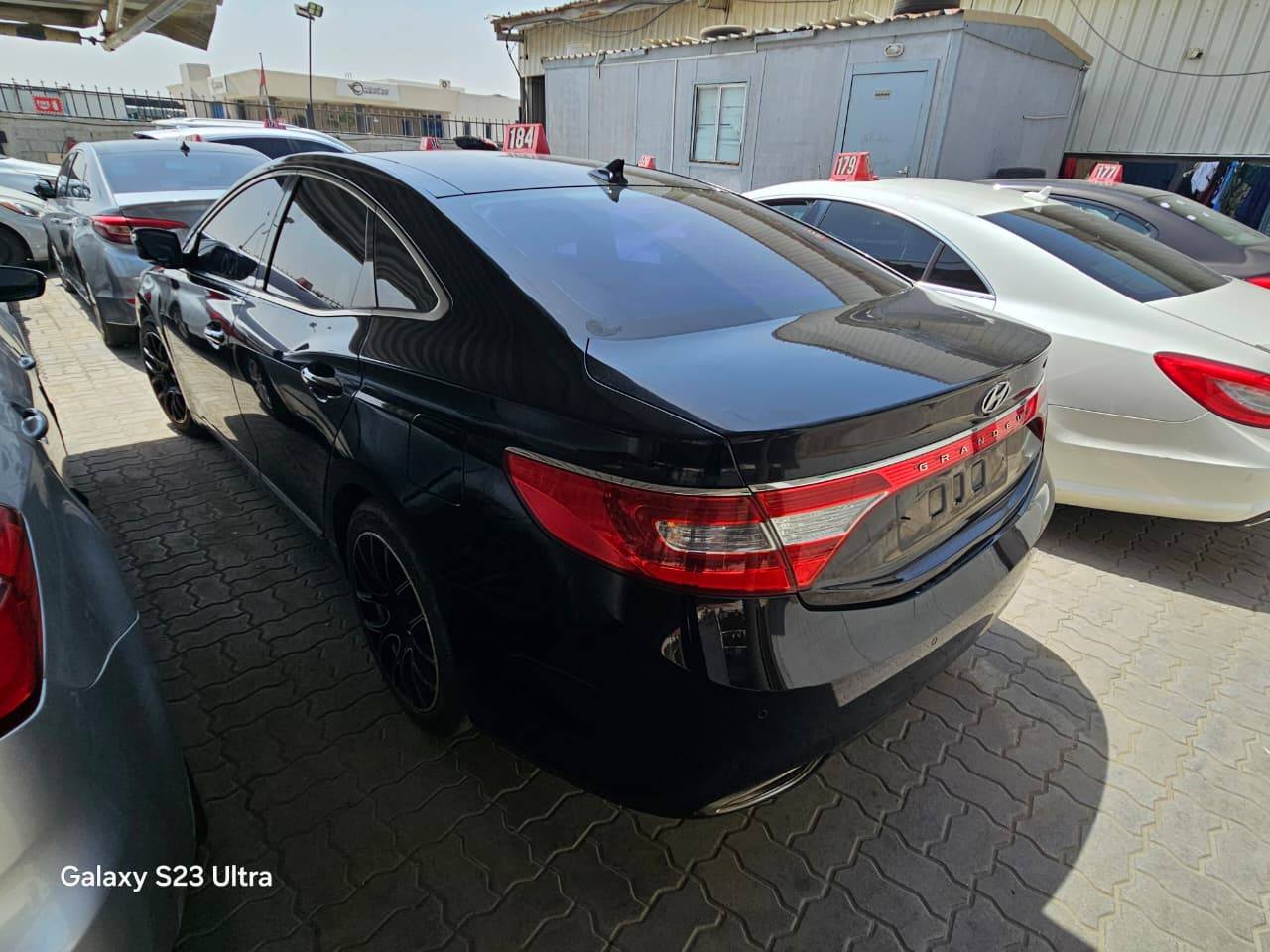 2012 HYUNDAI GRANDEUR — 101025 KM — Lot 99925 — Main - Marhaba Auctions Used Cars - Image 6